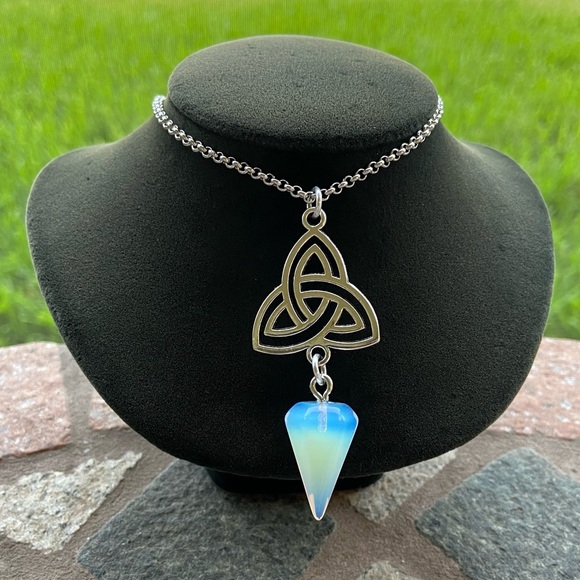 Handmade Celtic knot triangle & opalite pendulum stainless steel chain necklace - Picture 9 of 11